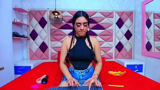 abbyrouss  online show from 14, 9, 2025