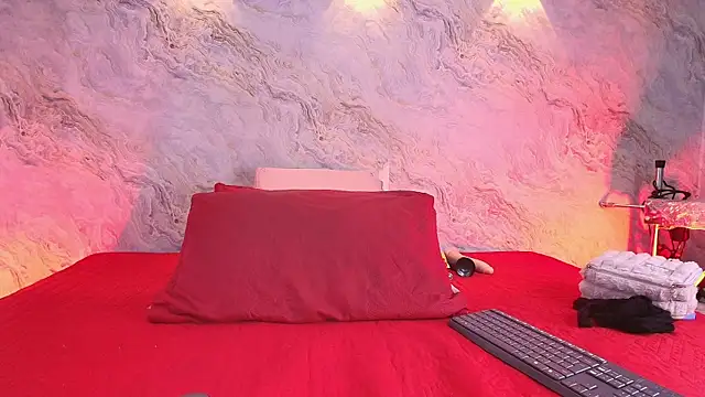 abbyrouss  online show from 8, 10, 2025