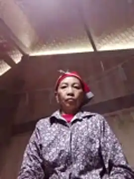 Snapshot of -Xuka-200 chatting on 24, 10, 2025 -Xuka-200 online show from 24, 10, 2025