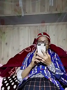 Snapshot of -Xuka-200 chatting on 25, 10, 2025 -Xuka-200 online show from 25, 10, 2025