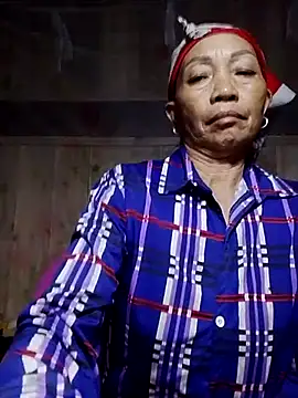 Snapshot of -Xuka-200 chatting on 3, 11, 2025 -Xuka-200 online show from 3, 11, 2025