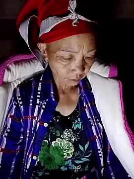 Snapshot of -Xuka-200 chatting on 3, 11, 2025 -Xuka-200 online show from 3, 11, 2025