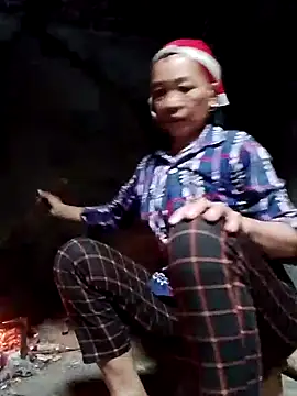 Snapshot of -Xuka-200 chatting on 9, 11, 2025 -Xuka-200 online show from 9, 11, 2025