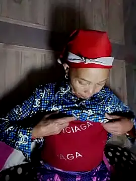 Snapshot of -Xuka-200 chatting on 20, 11, 2025 -Xuka-200 online show from 20, 11, 2025