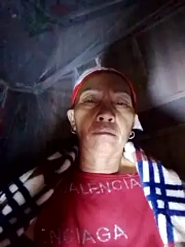 Snapshot of -Xuka-200 chatting on 21, 11, 2025 -Xuka-200 online show from 21, 11, 2025