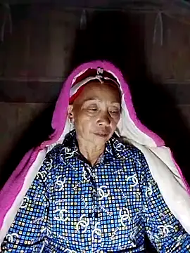 Snapshot of -Xuka-200 chatting on 26, 11, 2025 -Xuka-200 online show from 26, 11, 2025