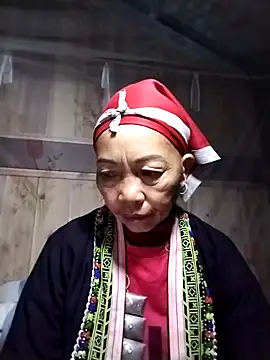 Snapshot of -Xuka-200 chatting on 14, 12, 2025 -Xuka-200 online show from 14, 12, 2025