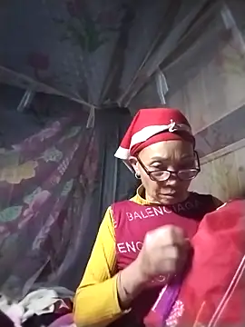 Snapshot of -Xuka-200 chatting on 22, 12, 2025 -Xuka-200 online show from 22, 12, 2025