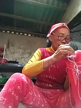 Snapshot of -Xuka-200 chatting on 23, 12, 2025 -Xuka-200 online show from 23, 12, 2025