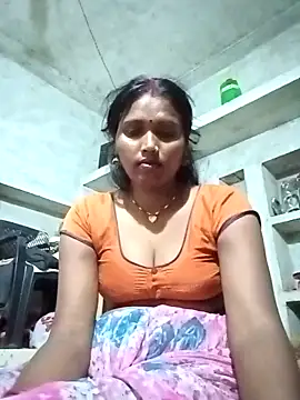 Snapshot of Cm_pooja chatting on 12, 10, 2025 Cm pooja online show from 12, 10, 2025