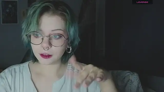 Snapshot of Alice_Zev chatting on 7, 10, 2025 Alice Zev online show from 7, 10, 2025
