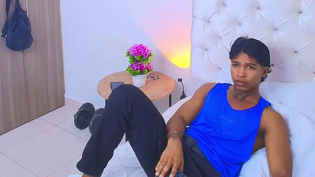 Snapshot of cassian_gold chatting on 25, 6, 2026 cassian gold online show from 25, 6, 2026