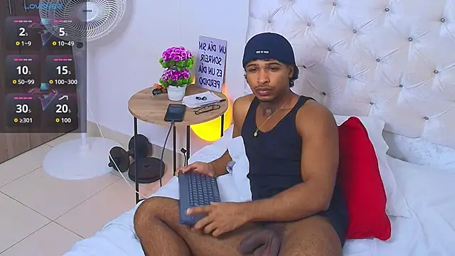 Snapshot of cassian_gold chatting on 14, 7, 2026 cassian gold online show from 14, 7, 2026