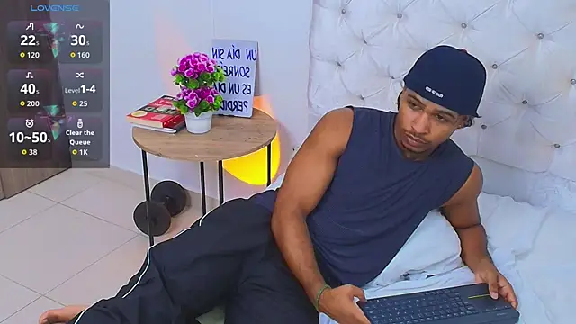 Snapshot of cassian_gold chatting on 20, 7, 2026 cassian gold online show from 20, 7, 2026