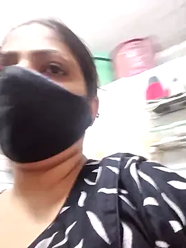 Snapshot of hottie_jenny9 chatting on 11, 10, 2025 hottie jenny9 online show from 11, 10, 2025