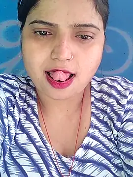Snapshot of Hot-Pooja25 chatting on 5, 2, 2026 Hot-Pooja25 online show from 5, 2, 2026