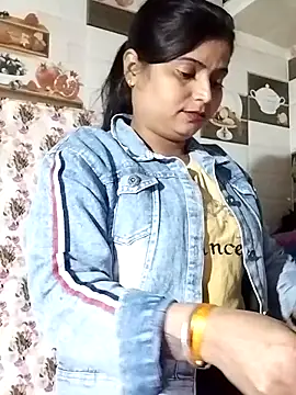 Snapshot of Hot-Pooja25 chatting on 9, 2, 2026 Hot-Pooja25 online show from 9, 2, 2026