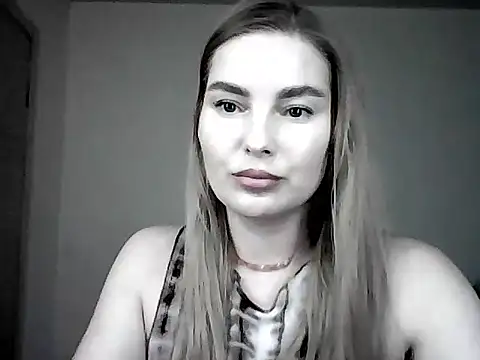 Zeriellee online show from 13, 5, 2026