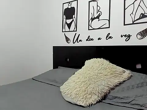 Allison 21  online show from 11, 11, 2025