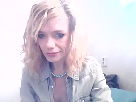 Snapshot of Czech_slut_whore-wife chatting on 20, 9, 2025 Czech slut whore-wife online show from 20, 9, 2025