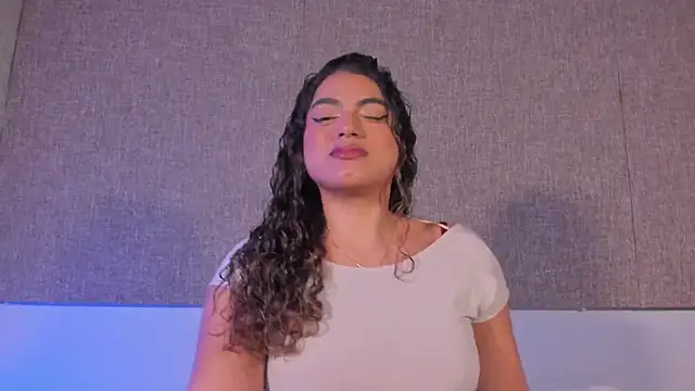 Snapshot of Salomeferreira_ chatting on 14, 10, 2025 Salomeferreira online show from 14, 10, 2025