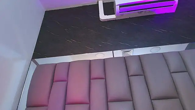 Snapshot of kissme_luna chatting on 26, 11, 2025 kissme luna online show from 26, 11, 2025