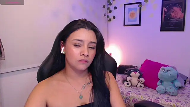 MarilynWhite  online show from 5, 10, 2025