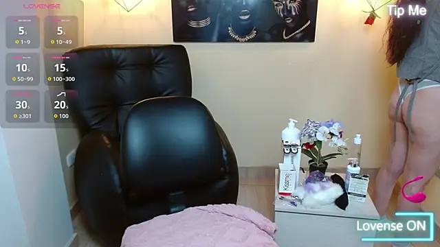 Bom BomXX online show from 12, 1, 2026