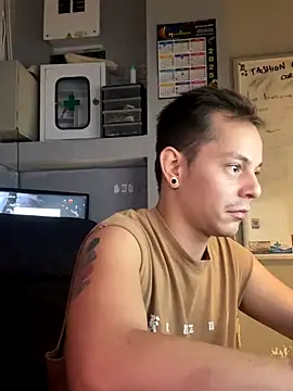 Snapshot of dimitryivanovv chatting on 15, 10, 2025 dimitryivanovv online show from 15, 10, 2025