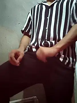 Snapshot of theindianjason chatting on 2, 11, 2025 theindianjason online show from 2, 11, 2025