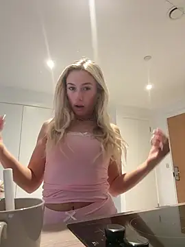 SexySaraxxoo online show from 31, 3, 2026