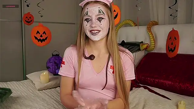 AlbaMesick online show from 29, 10, 2025