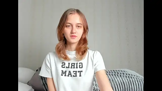 Snapshot of dreamy_pollyyy chatting on 9, 11, 2025 dreamy pollyyy online show from 9, 11, 2025