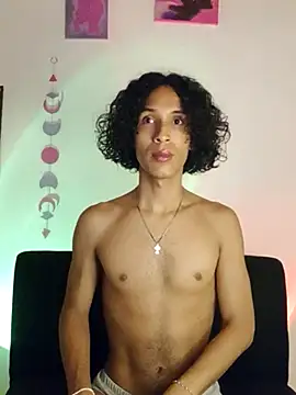 Snapshot of AdrianFloresX chatting on 14, 9, 2025 AdrianFloresX online show from 14, 9, 2025