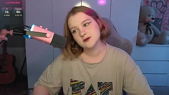 Snapshot of OliviaBlade chatting on 11, 9, 2025 OliviaBlade online show from 11, 9, 2025