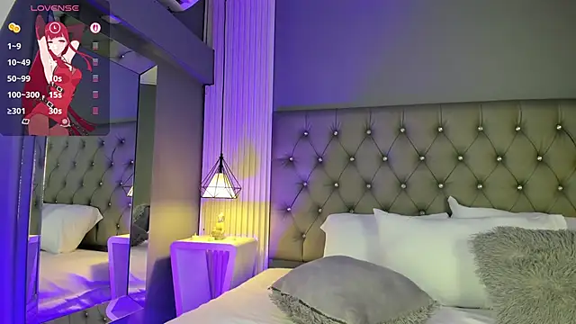 LunaBloomn online show from 20, 11, 2025