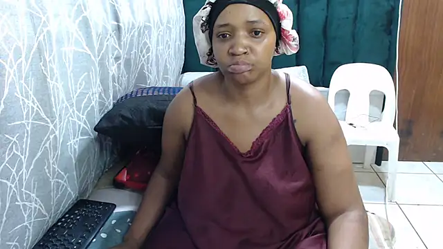 Snapshot of CandyBoobsxxxx chatting on 19, 10, 2025 CandyBoobsxxxx online show from 19, 10, 2025