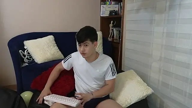 tightncuteass online show from 5, 2, 2026