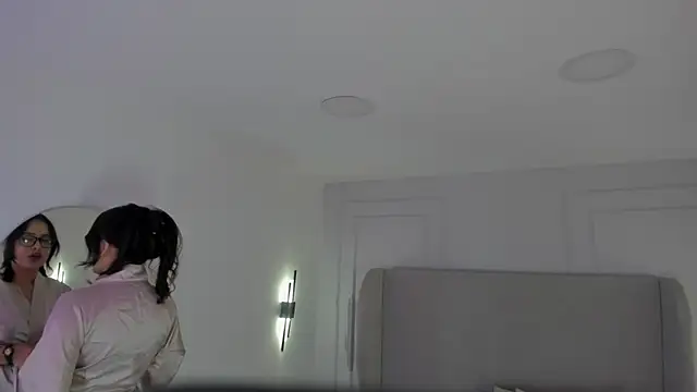 Snapshot of Dream_nena chatting on 3, 10, 2025 Dream nena online show from 3, 10, 2025