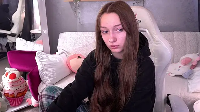 FoxyMayy online show from 24, 10, 2025