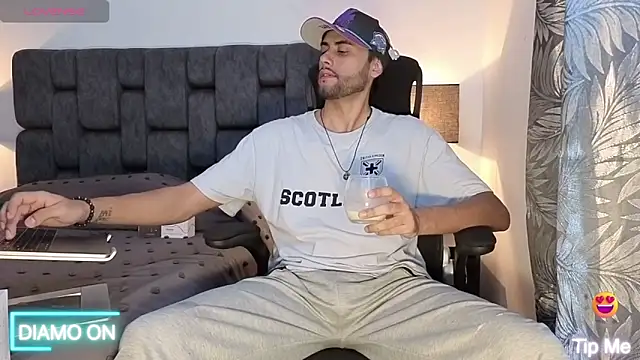 Thomas redcol online show from 1, 10, 2025