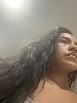 Leslie Bussh  online show from 6, 4, 2026