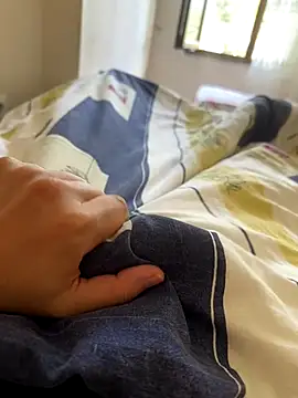 LAZ3R1 online show from 4, 11, 2025