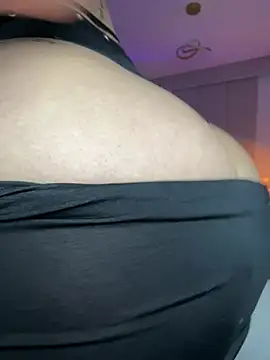 Snapshot of GabyMejiaa chatting on 7, 7, 2026 GabyMejiaa online show from 7, 7, 2026
