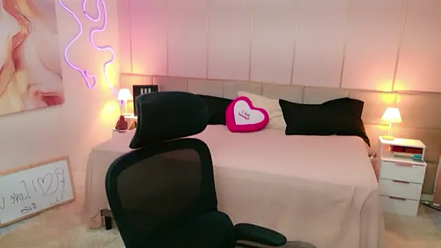 SoHighAngel online show from 18, 7, 2026