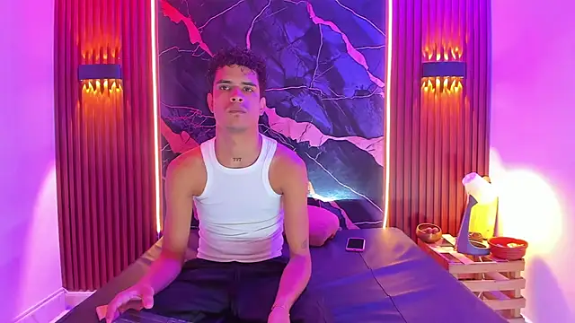 Snapshot of Lucky_boys__X chatting on 14, 10, 2025 Lucky boys X online show from 14, 10, 2025