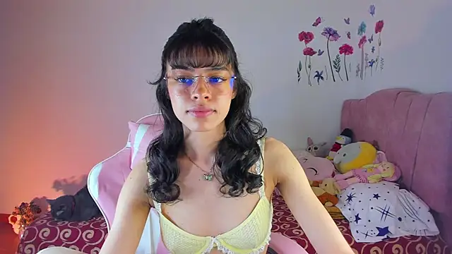 maddy parker   online show from 22, 7, 2026