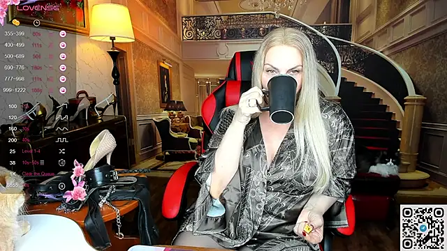 Nina Devillle online show from 3, 3, 2026