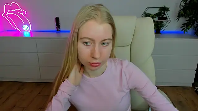 Alina Blonde online show from 24, 2, 2026