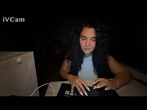 Snapshot of Aveliia chatting on 19, 7, 2026 Aveliia online show from 19, 7, 2026